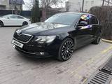 Skoda Superb 2014 года за 7 900 000 тг. в Алматы