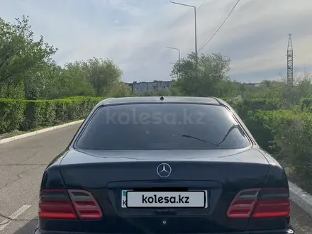 Mercedes-Benz E 240 1999 года за 3 500 000 тг. в Жезказган – фото 6