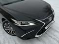 Lexus ES 250 2021 годаfor22 000 000 тг. в Семей – фото 2