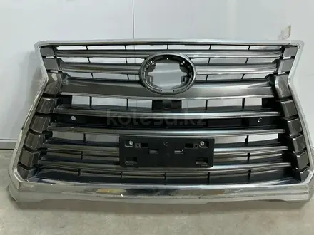 Решетка радиатора на Lexus 570 за 100 000 тг. в Алматы