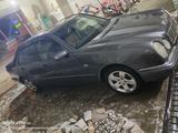 Mercedes-Benz E 200 1997 годаfor2 300 000 тг. в Кызылорда