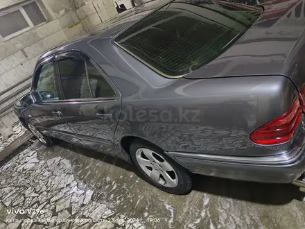 Mercedes-Benz E 200 1997 года за 2 300 000 тг. в Кызылорда – фото 7