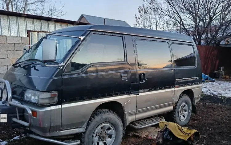 Mitsubishi Delica 1993 года за 550 000 тг. в Алматы