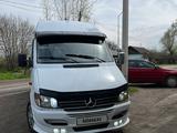 Mercedes-Benz Sprinter 2000 года за 6 200 000 тг. в Алматы – фото 2