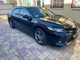 Toyota Camry 2019 года за 15 000 000 тг. в Костанай – фото 3