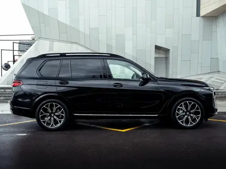 BMW X7 2023 года за 49 900 000 тг. в Астана – фото 3