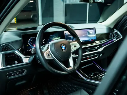 BMW X7 2023 года за 49 900 000 тг. в Астана – фото 9