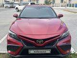 Toyota Camry 2022 года за 14 000 000 тг. в Актау