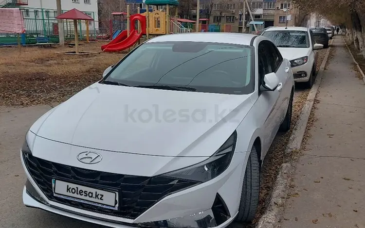 Hyundai Elantra 2021 года за 12 800 000 тг. в Атырау