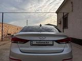 Hyundai Elantra 2018 года за 8 000 000 тг. в Актау – фото 4