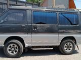 Mitsubishi Delica 1993 годаүшін2 700 000 тг. в Алматы – фото 2