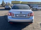 Volkswagen Jetta 2006 годаүшін5 600 000 тг. в Петропавловск – фото 3