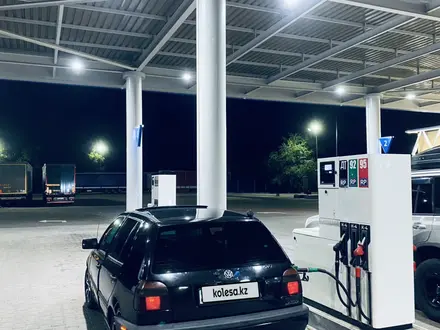 Volkswagen Golf 1993 года за 900 000 тг. в Алматы – фото 7