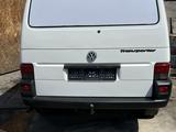 Volkswagen Transporter 2000 года за 4 500 000 тг. в Тараз – фото 4