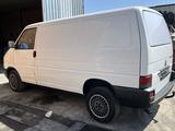 Volkswagen Transporter 2000 года за 4 500 000 тг. в Тараз – фото 5