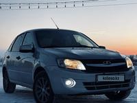 ВАЗ (Lada) Granta 2190 2013 годаүшін3 200 000 тг. в Алматы