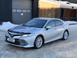 Toyota Camry 2018 года за 13 790 000 тг. в Костанай