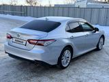 Toyota Camry 2018 года за 13 790 000 тг. в Костанай – фото 5