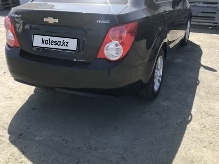 Chevrolet Aveo 2015 года за 4 500 000 тг. в Атырау – фото 8