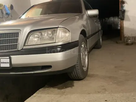 Mercedes-Benz C 180 1997 года за 2 300 000 тг. в Аральск – фото 13