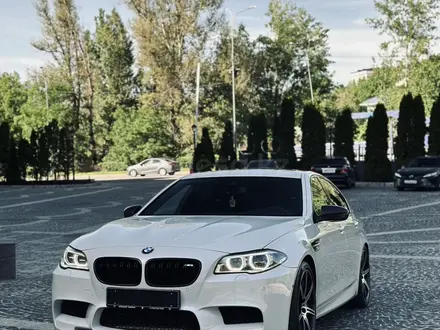 BMW M5 2016 года за 40 000 000 тг. в Алматы – фото 12