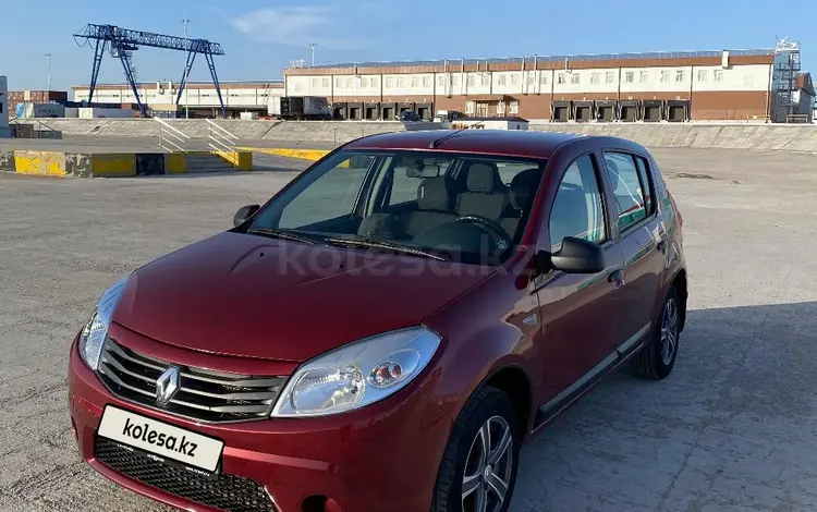 Renault Sandero 2011 года за 3 199 000 тг. в Караганда