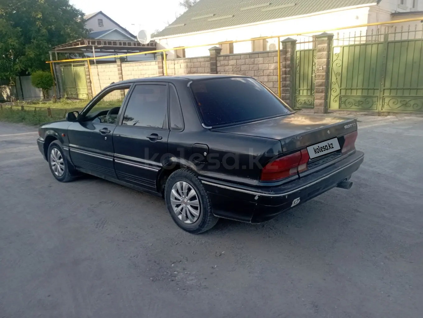 Mitsubishi Galant, 1990