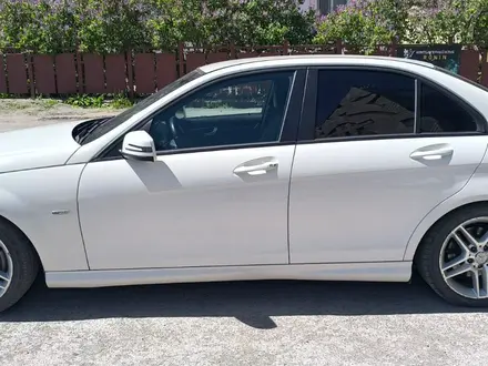 Mercedes-Benz C 180 2011 года за 7 600 000 тг. в Караганда – фото 4