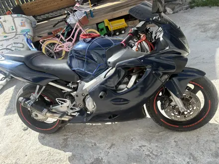 Honda  CBR 600F 1999 года за 1 500 000 тг. в Алматы