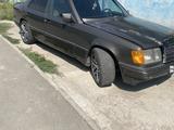 Mercedes-Benz E 200 1990 года за 850 000 тг. в Алматы