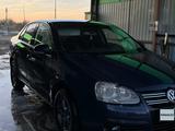 Volkswagen Jetta 2008 года за 3 700 000 тг. в Караганда – фото 3