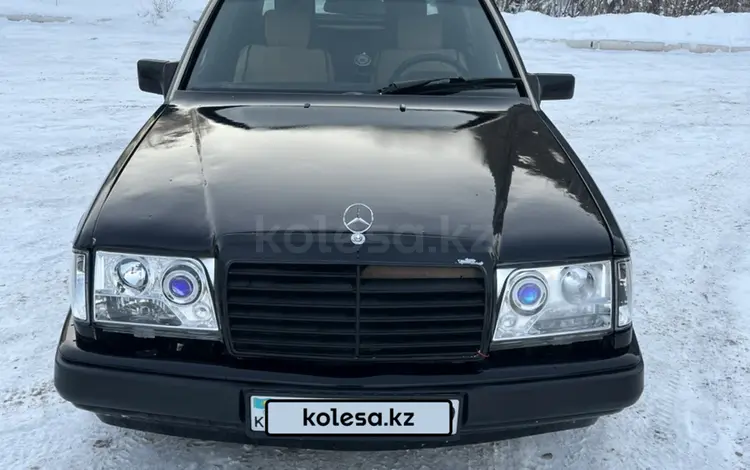 Mercedes-Benz E 230 1990 годаfor1 000 000 тг. в Караганда