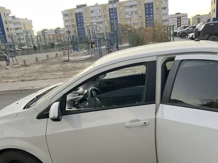 Chevrolet Aveo 2014 года за 2 300 000 тг. в Сатпаев – фото 2