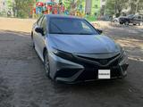 Toyota Camry 2021 года за 11 000 000 тг. в Сатпаев – фото 5