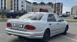 Mercedes-Benz E 200 1997 года за 1 600 000 тг. в Астана – фото 4