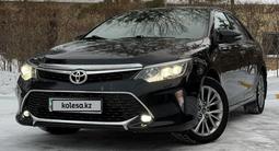 Toyota Camry 2017 годаүшін14 100 000 тг. в Астана – фото 2