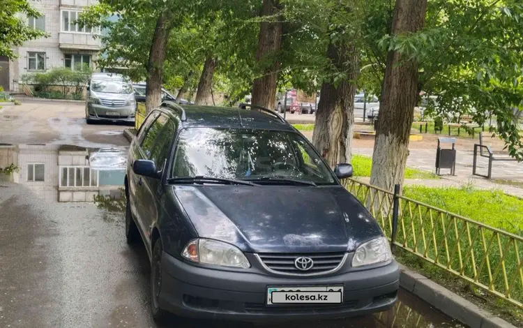 Toyota Avensis 2001 годаfor2 800 000 тг. в Астана