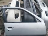 Дверь передняя правая Ниссан Примьера Р10 92г за 2 500 тг. в Алматы