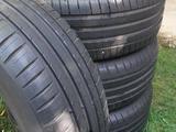 MISHELIN 225/60R18 Pilot Sport 4 SUV B/U состояние новых колес. за 270 000 тг. в Шымкент – фото 2