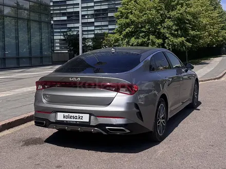 Kia K5 2022 года за 11 111 111 тг. в Алматы – фото 4