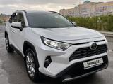 Toyota RAV4 2021 годаүшін18 000 000 тг. в Астана