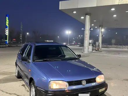 Volkswagen Golf 1994 года за 1 450 000 тг. в Алматы – фото 2