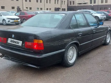 BMW 520 1991 года за 1 400 000 тг. в Астана – фото 3