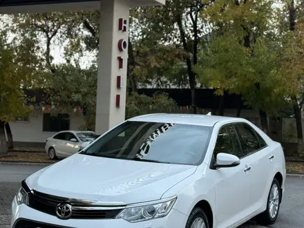 Toyota Camry 2015 года за 10 800 000 тг. в Шымкент