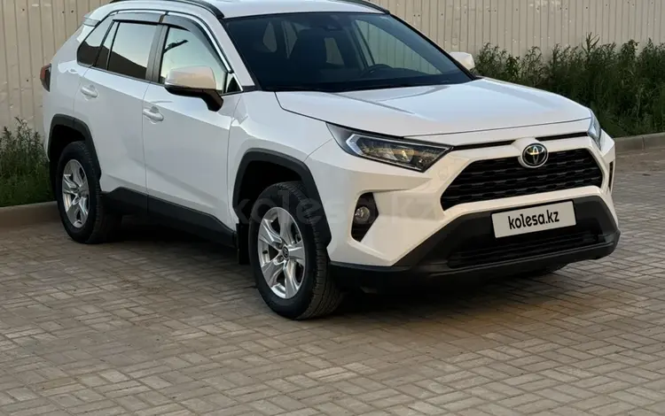 Toyota RAV4 2021 годаүшін15 800 000 тг. в Актобе