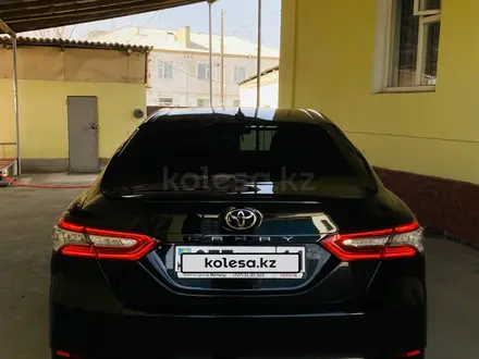 Toyota Camry 2019 года за 13 800 000 тг. в Кызылорда – фото 2