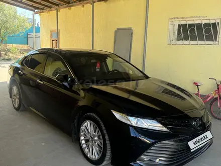 Toyota Camry 2019 года за 13 800 000 тг. в Кызылорда – фото 3