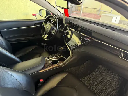 Toyota Camry 2019 года за 13 800 000 тг. в Кызылорда – фото 8