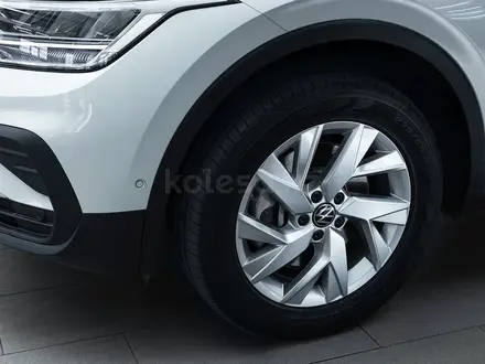 Volkswagen Tiguan Respect (2WD) 2022 года за 18 929 000 тг. в Семей – фото 10