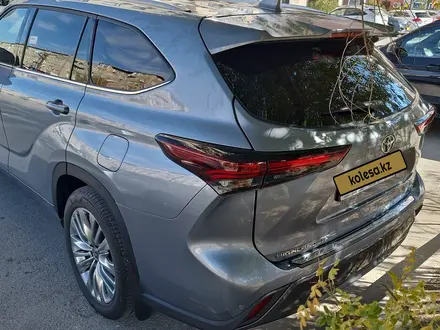 Toyota Highlander 2024 года за 34 000 000 тг. в Атырау – фото 5